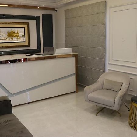 Elegance Regency Hotel Khanna  Exterior foto